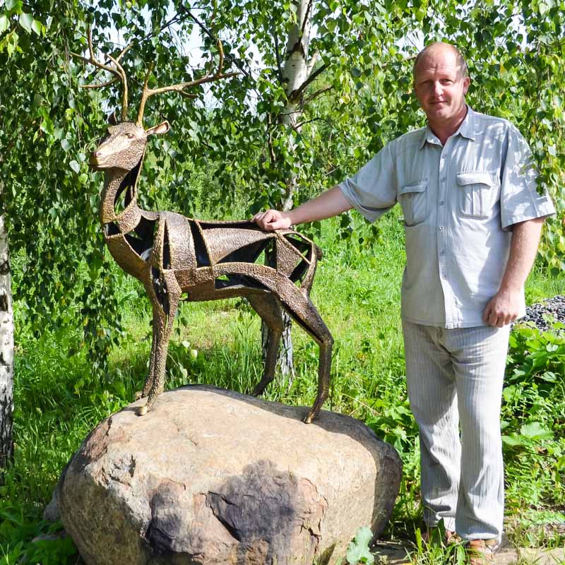 Парковая скульптура из металла Дмитрия Жаркова
