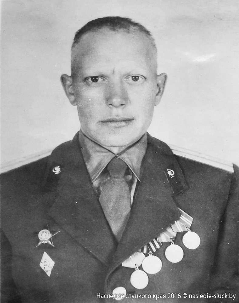 Гвардии майор, командир взвода противотанковых ружей В.Е. Деревяшкин
