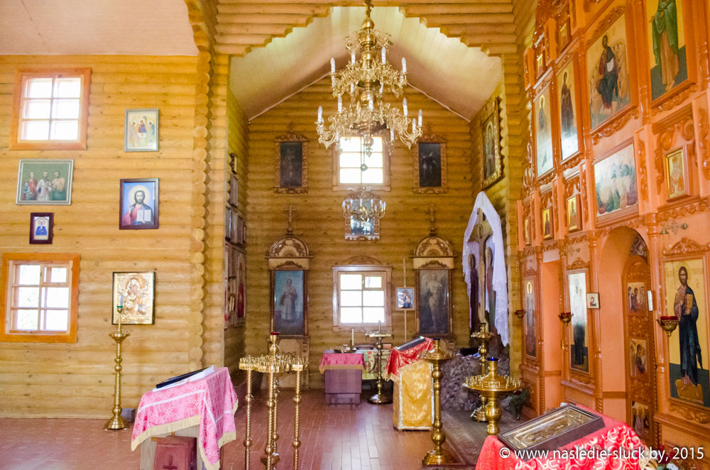 Внутреннее убранство храма благоверного князя Александра Невского. Фото Владимир Хворов