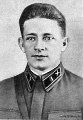 Командир 1-го дивизиона капитан П.М. Бельдиев