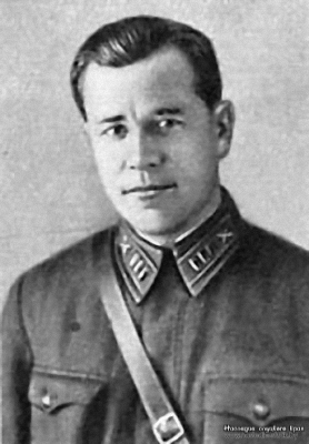 Начальник штаба дивизии капитан Ф.И. Деревенец