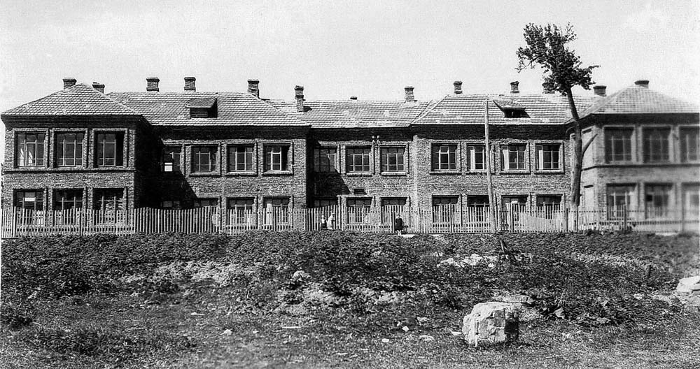 Галоўны фасад Дома дзіцяці. Канец 1940-х гг.