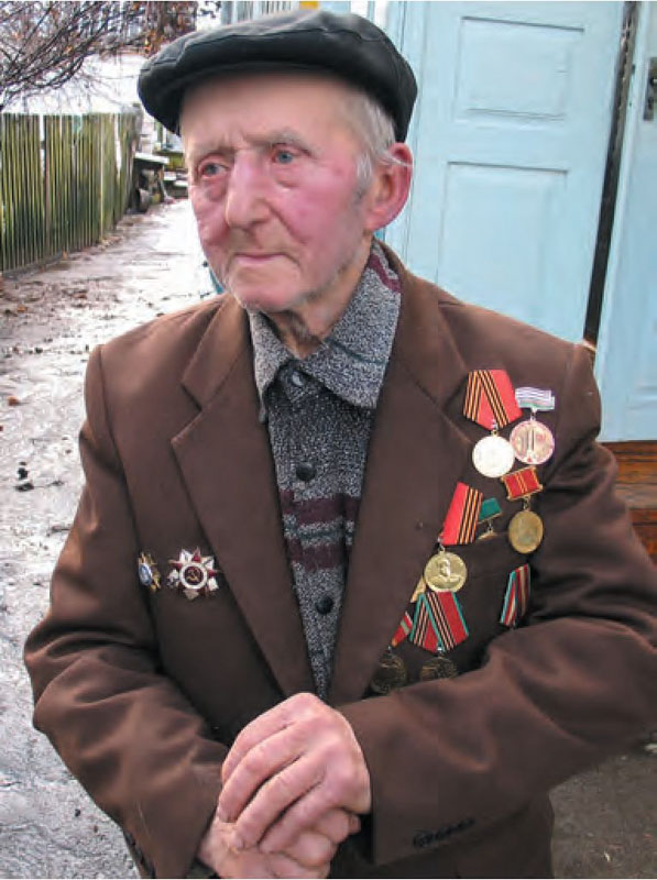 Алексей Семенович Шпаковский (1911–2005), участник советско-финской и Великой Отечественной войн, активист колхозного строительства. Служил родной земле более полувека