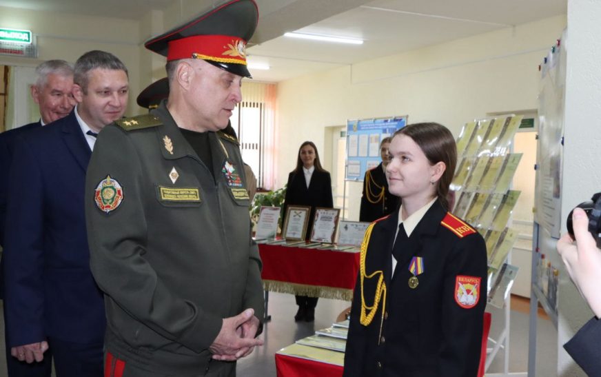 Нужно рассказывать будущим поколениям правду о Великой Победе