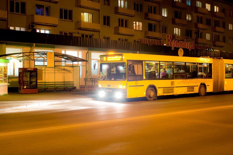 Городской сочлененный автобус МАЗ-105 на маршруте №3. Фото - В.Хворов
