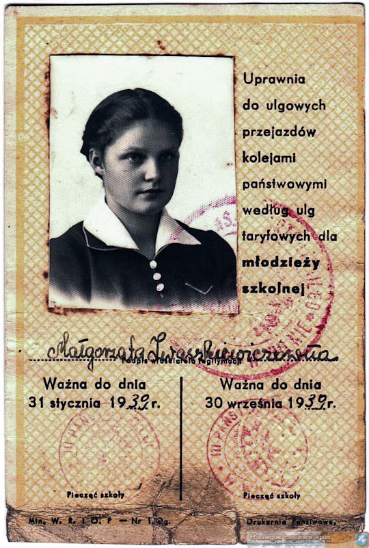 Ученический билет Маргариты Ивашкевич