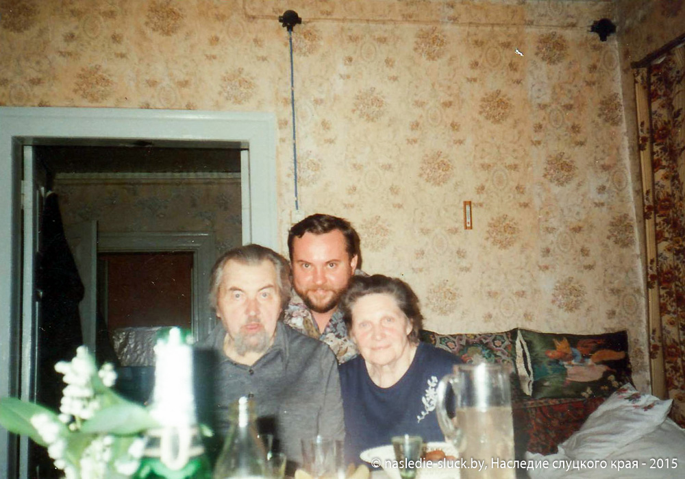 Кульчицкие и отец Сергий Куракевич, 1995