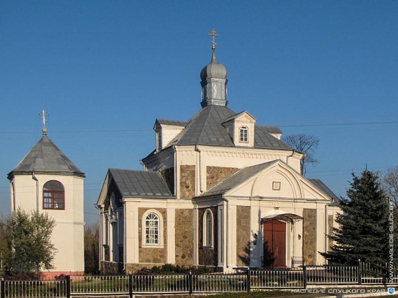 Один из немногих сохранившихся памятников Копыля - Церковь Вознесения Господня