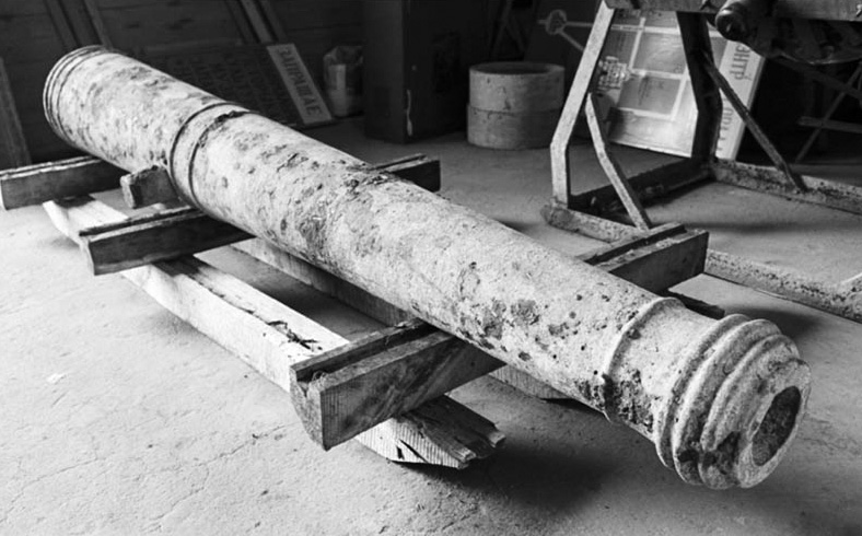 Рис. 5. Железная пушка, найденная в 2010 г.
